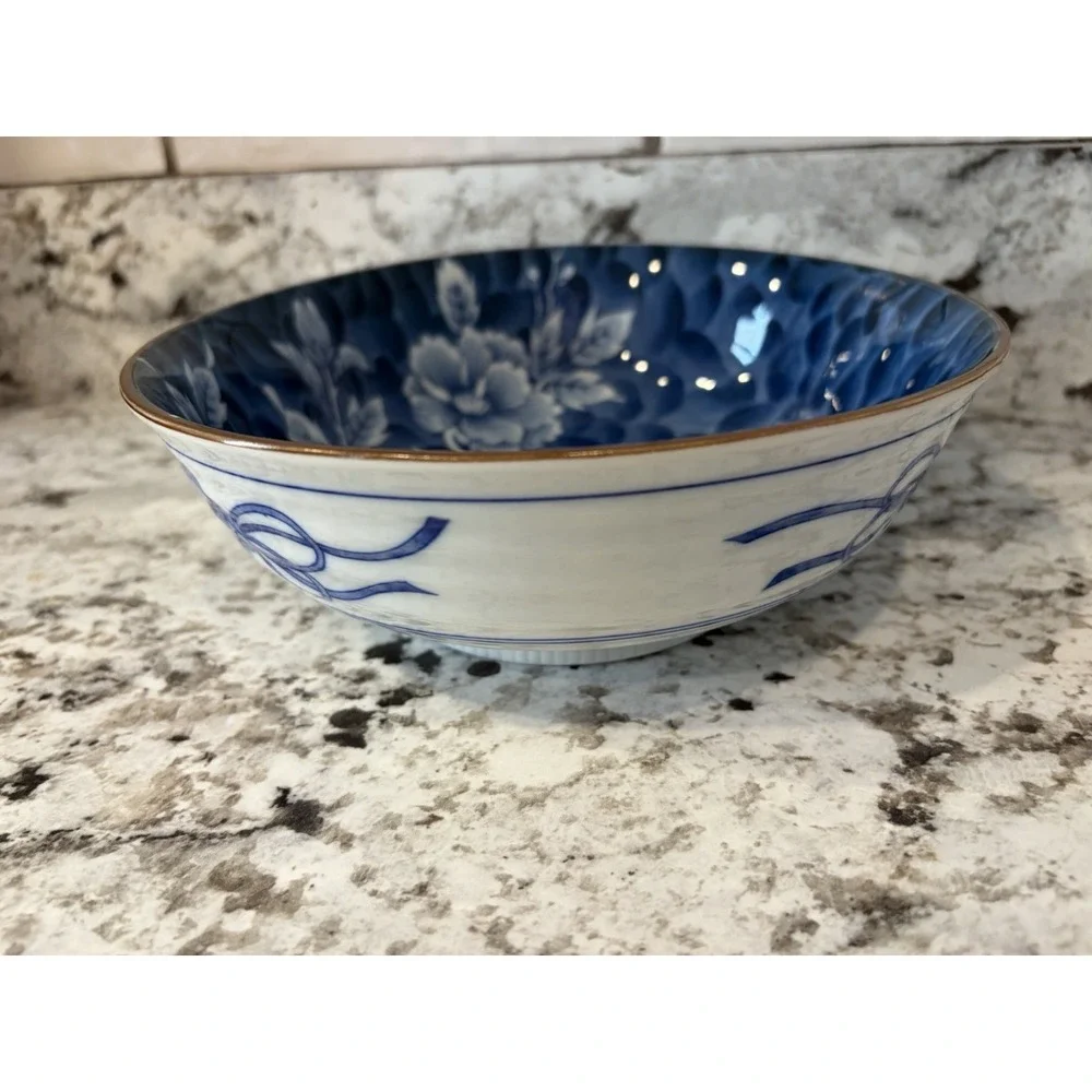 Japanese Mino Ware Bowl Ceramic hand, painted blue white floral